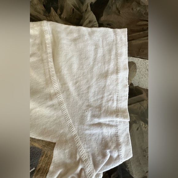 ‼️RARE‼️🎸MADEWORN🎸🔥NWT🔥 MadeWorn Pat Benatar 1982 Tee in Off White—XS - Picture 5 of 5